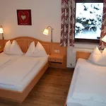 Gaestehaus Elisabeth 3*