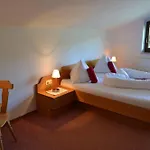Gaestehaus Elisabeth 3*