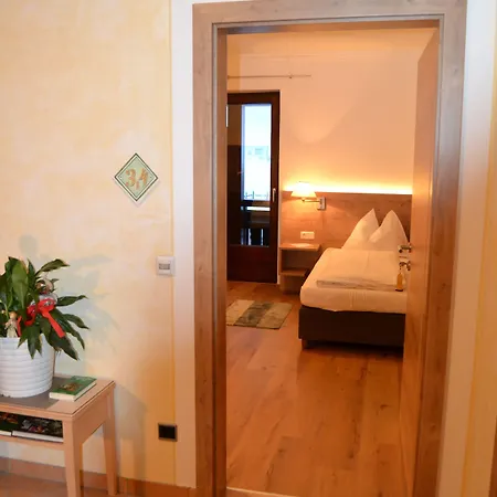 Pensionat Gaestehaus Elisabeth 3*