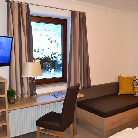 Πανσιόν Gaestehaus Elisabeth 3*