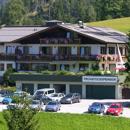 Pensión Gaestehaus Elisabeth 3*