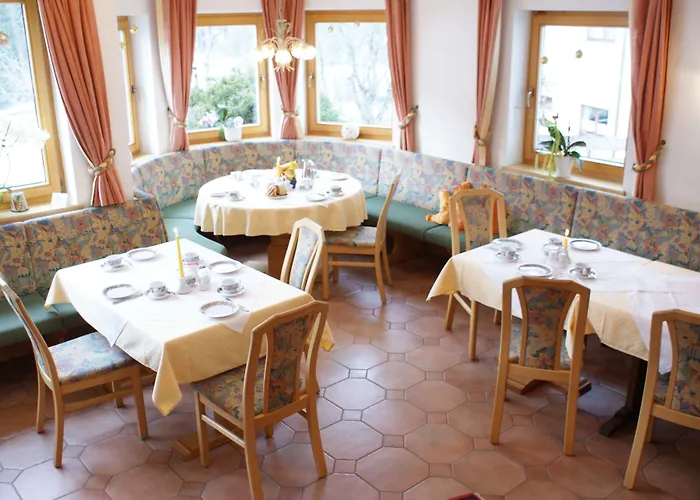 Πανσιόν Gaestehaus Elisabeth 3*